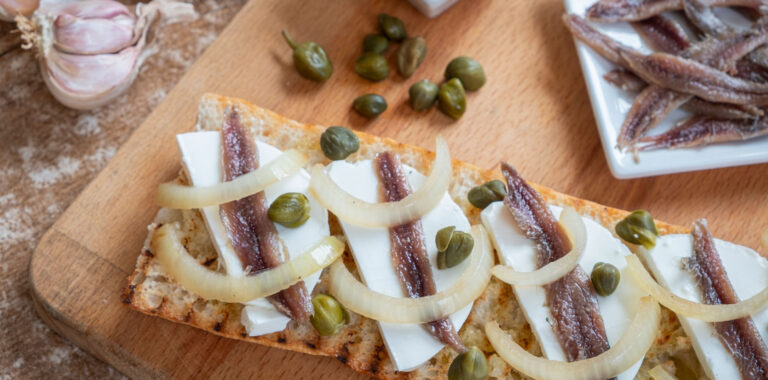 tostada-de-anchoas